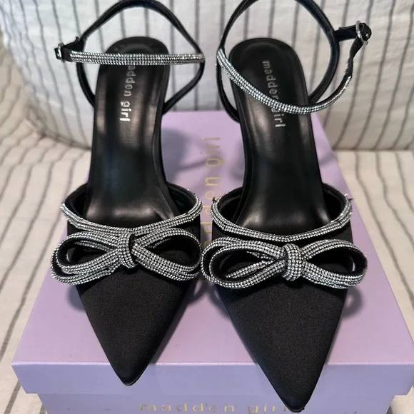 Madden Girl Dreamy Black and Rhinestone Pumps‎ - Picture 4 of 9